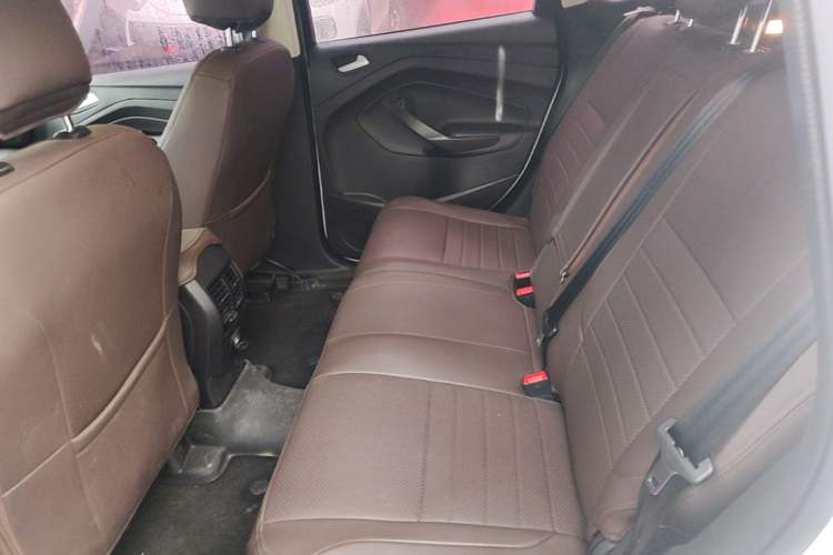 Used Ford Kuga 2015 1.5L GTDi Two-Wheel-Drive Comfort Model Left Rear Seat