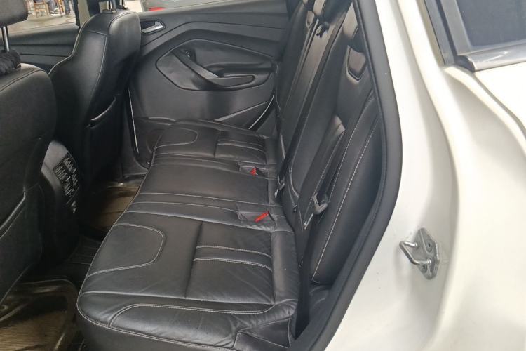 Used Ford Kuga 2015 2.0L GTDi Four-Wheel-Drive Sport Model Left Rear Seat