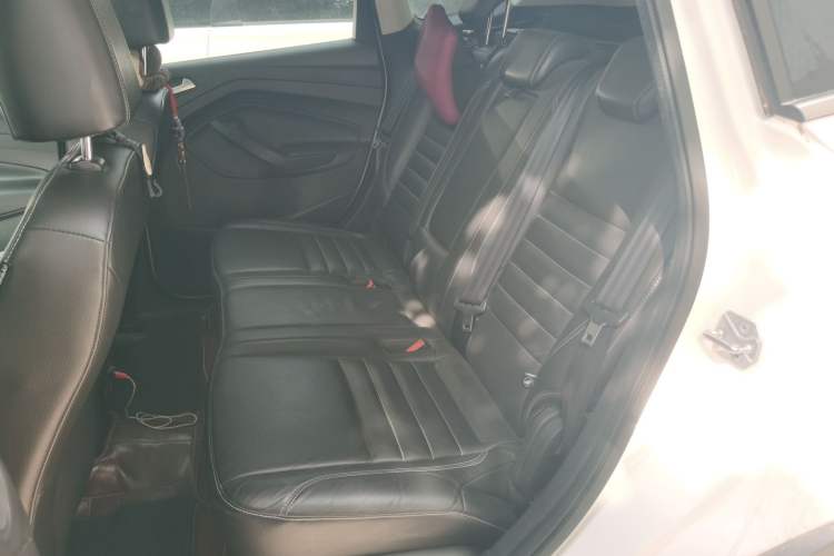 Used Ford Kuga 2015 2.0L GTDi Four-Wheel Drive Prestige Model Left Rear Seat