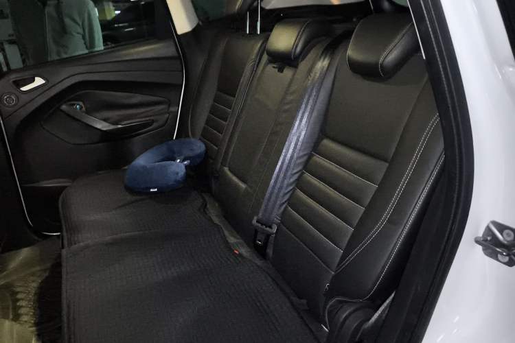 Used Ford Kuga 2015 2.0L GTDi Four-Wheel Drive Elite Model Left Rear Seat