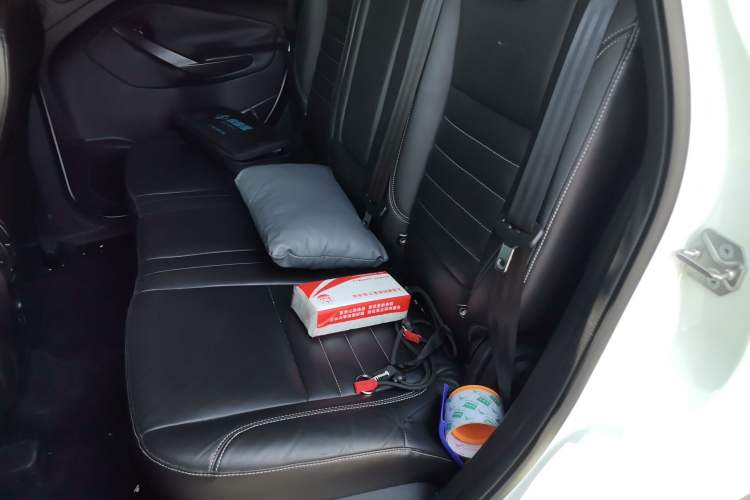 Used Ford Kuga 2015 2.0L GTDi Four-Wheel Drive Prestige Model Left Rear Seat