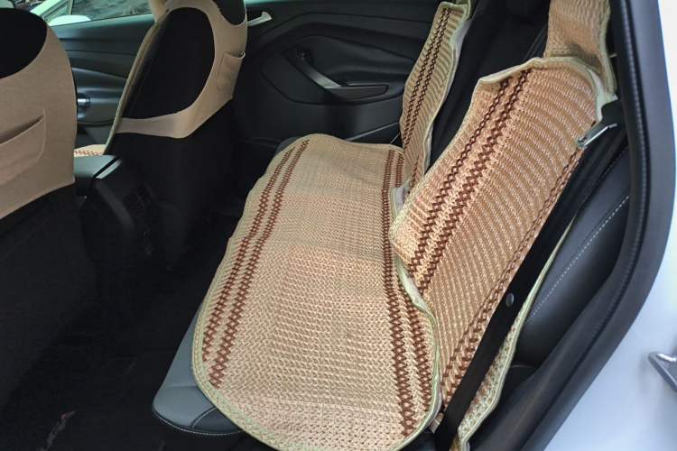 Used Ford Kuga 2015 1.5L GTDi Two-Wheel-Drive Comfort Model Left Rear Seat