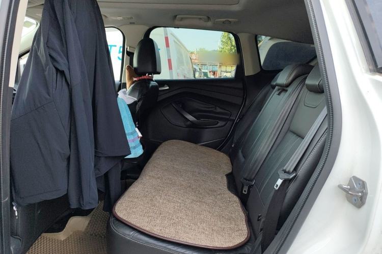 Used Ford Kuga 2015 2.0L GTDi Four-Wheel-Drive Sport Model Left Rear Seat