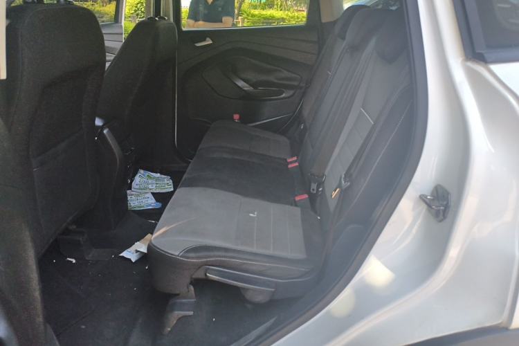 Used Ford Kuga 2015 1.5L GTDi Two-Wheel-Drive Comfort Model Left Rear Seat