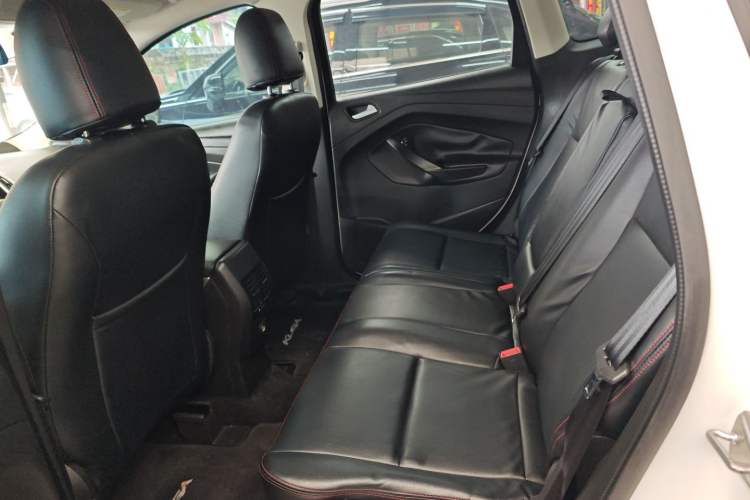 Used Ford Kuga 2015 1.5L GTDi Two-Wheel-Drive Comfort Model Left Rear Seat