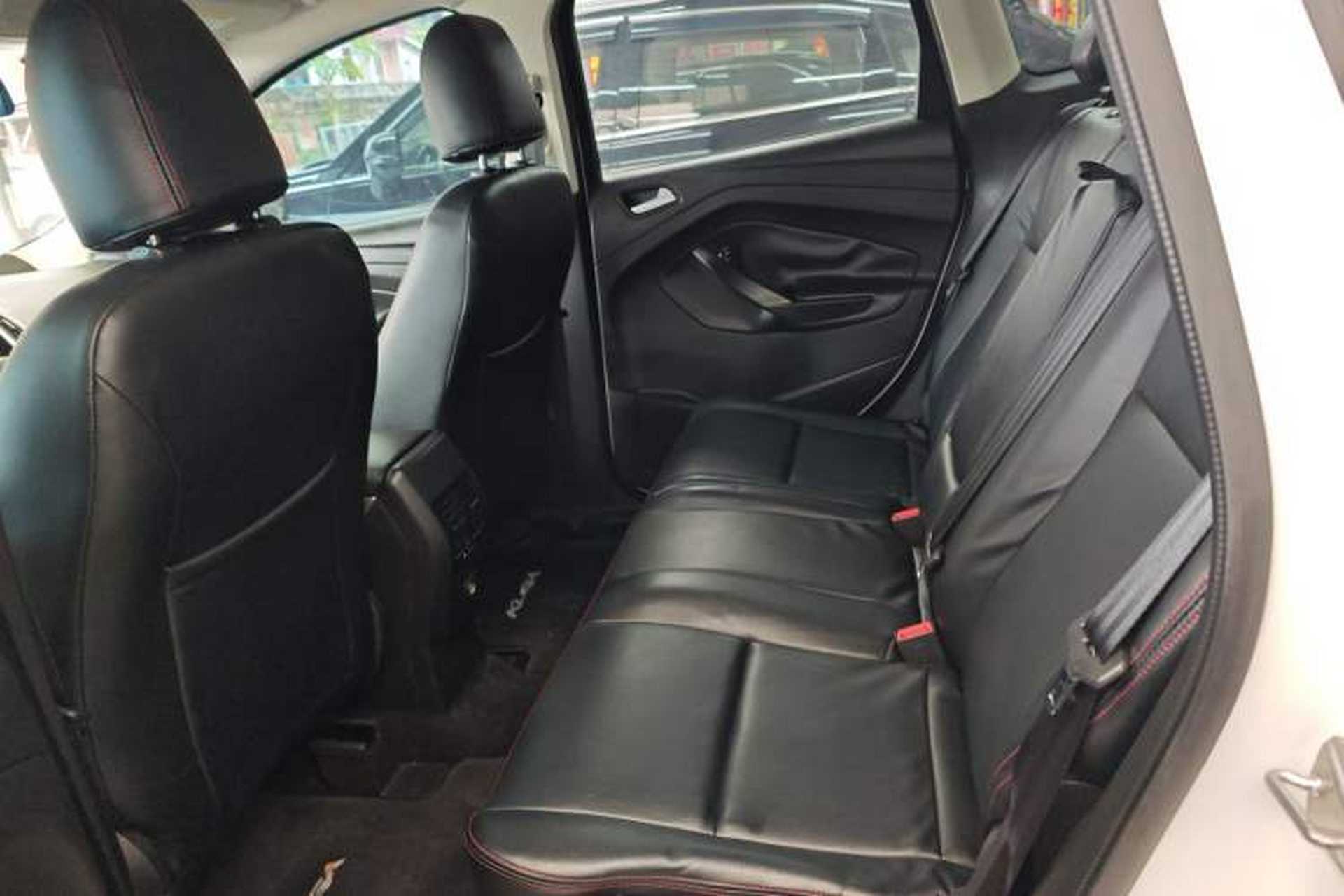 Used Ford Kuga 2015 1.5L GTDi Two-Wheel-Drive Comfort Model Left Rear Seat