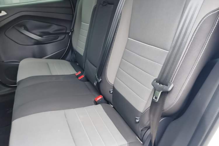 Used Ford Kuga 2015 1.5L GTDi Two-Wheel-Drive Comfort Model Left Rear Seat