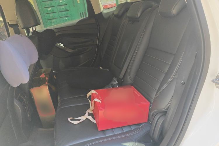Used Ford Kuga 2015 1.5L GTDi Four-Wheel-Drive Elite Model Left Rear Seat