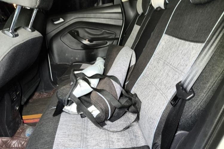 Used Ford Kuga 2015 1.5L GTDi Two-Wheel-Drive Comfort Model Left Rear Seat