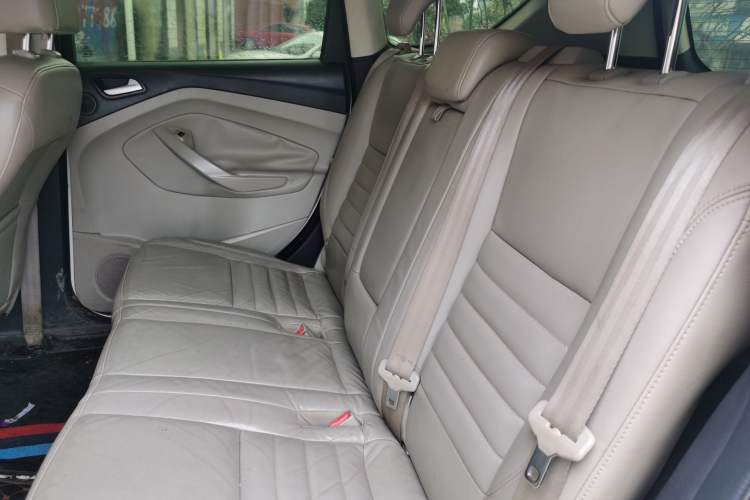 Used Ford Kuga 2015 1.5L GTDi Four-Wheel-Drive Elite Model Left Rear Seat