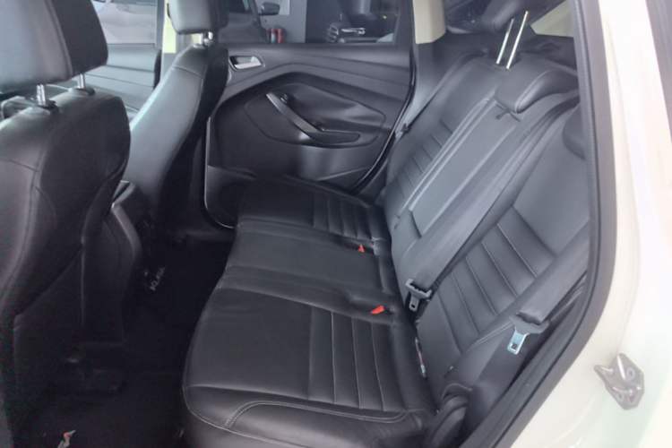 Used Ford Kuga 2015 1.5L GTDi Four-Wheel-Drive Elite Model Left Rear Seat