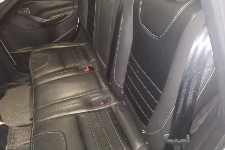Used Ford Kuga 2015 1.5L GTDi Two-Wheel-Drive Comfort Model Left Rear Seat