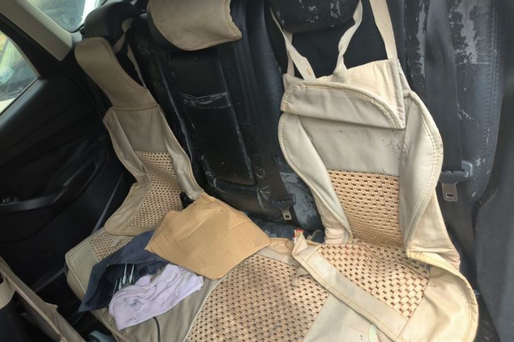 Used Ford Kuga 2015 1.5L GTDi Two-Wheel-Drive Comfort Model Left Rear Seat