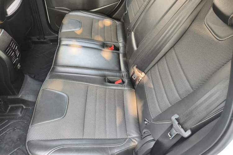 Used Ford Kuga 2015 1.5L GTDi Two-Wheel Drive Fashion Edition Left Rear Seat