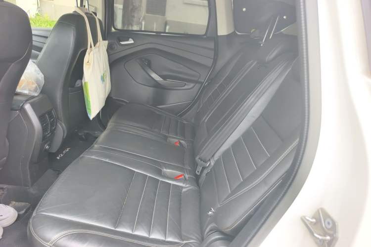Used Ford Kuga 2015 1.5L GTDi Four-Wheel-Drive Elite Model Left Rear Seat