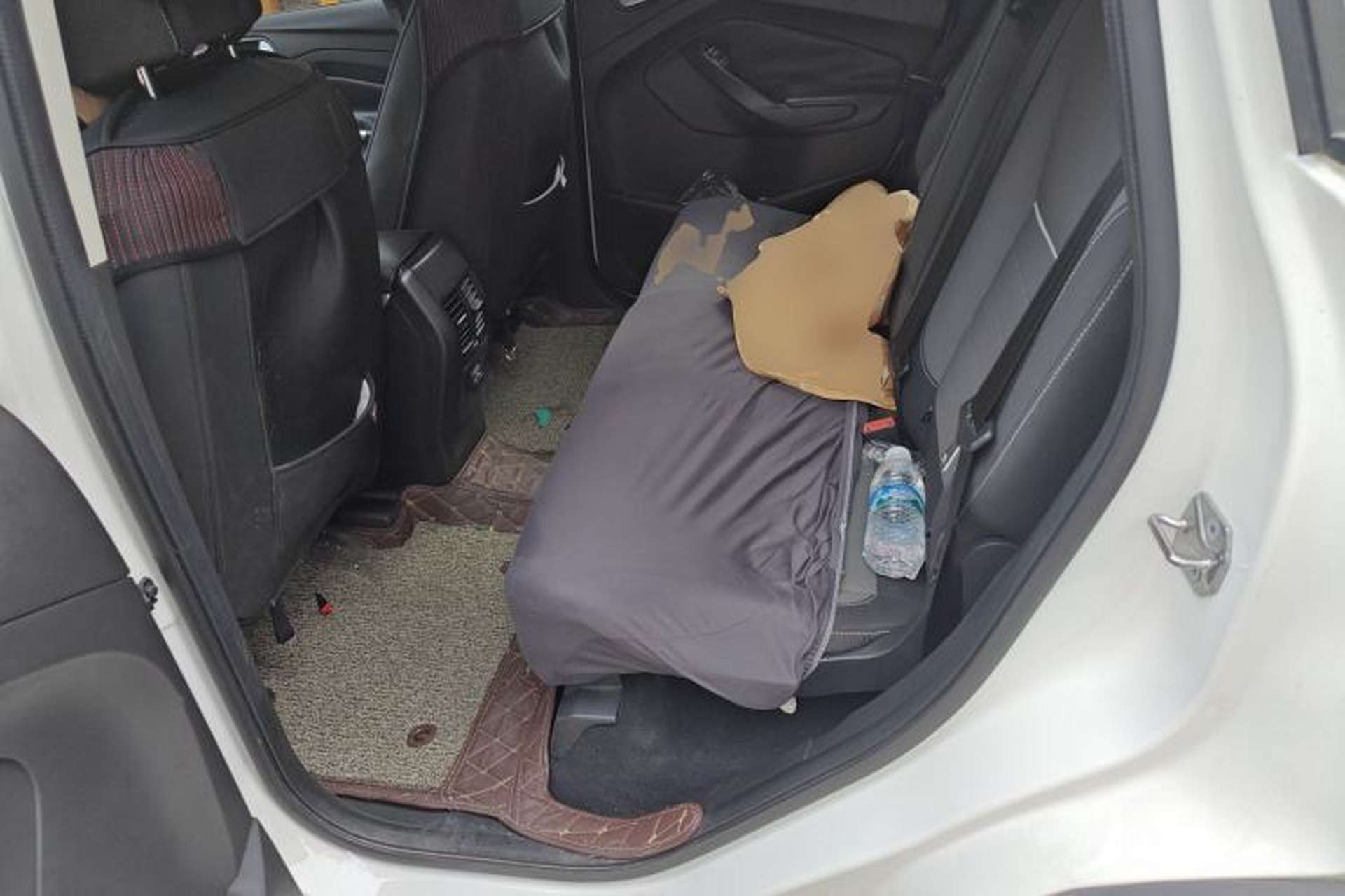 Used Ford Kuga 2015 1.5L GTDi Two-Wheel-Drive Comfort Model Left Rear Seat