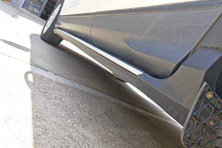 Used Ford Kuga 2015 1.5L GTDi Two-Wheel Drive Fashion Edition Left Side Sill