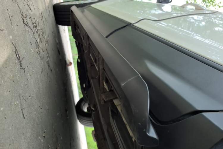 Used Ford Kuga 2015 1.5L GTDi Two-Wheel-Drive Comfort Model Left Side Sill