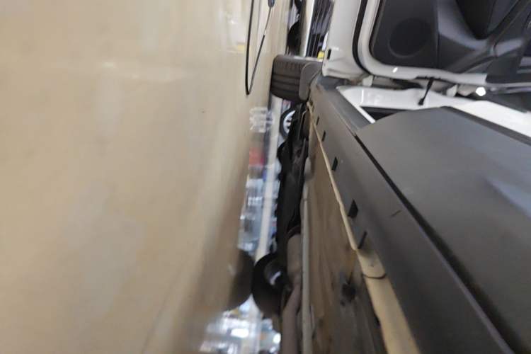 Used Ford Kuga 2015 1.5L GTDi Two-Wheel Drive Fashion Edition Left Side Sill