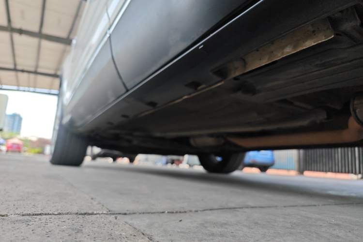 Used Ford Kuga 2015 2.0L GTDi Four-Wheel-Drive Sport Model Left Side Sill