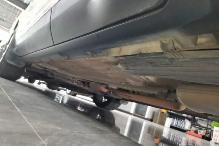 Used Ford Kuga 2015 2.0L GTDi Four-Wheel Drive Elite Model Left Side Sill