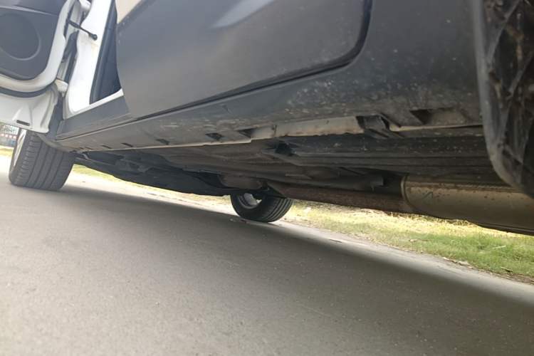 Used Ford Kuga 2015 1.5L GTDi Two-Wheel Drive Fashion Edition Left Side Sill
