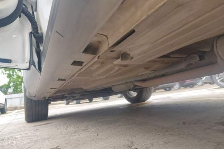 Used Ford Kuga 2015 1.5L GTDi Two-Wheel-Drive Comfort Model Left Side Sill