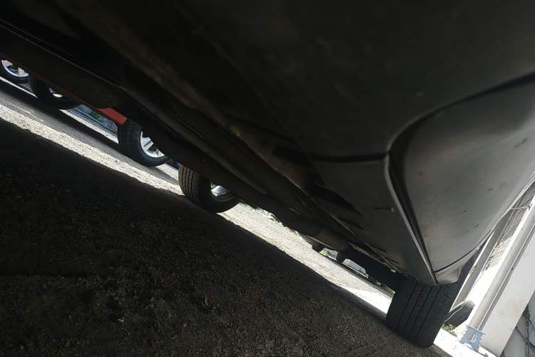 Used Ford Kuga 2015 1.5L GTDi Four-Wheel-Drive Elite Model Left Side Sill
