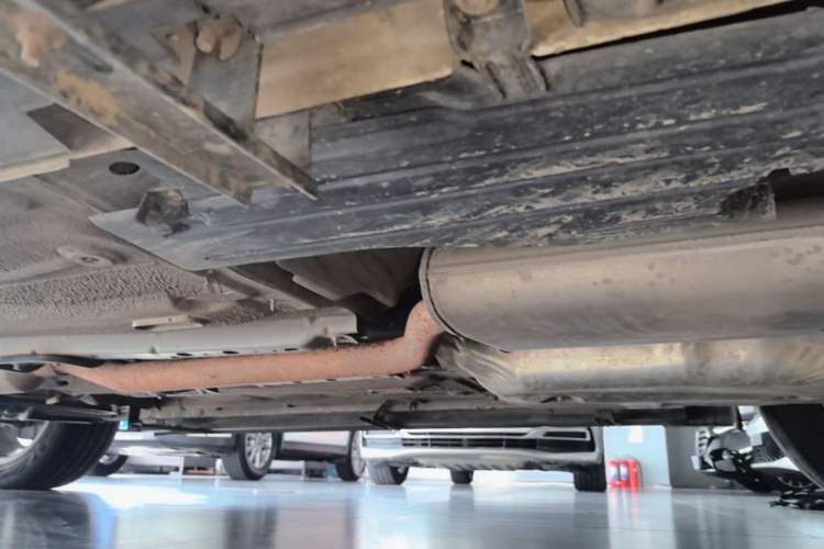 Used Ford Kuga 2015 1.5L GTDi Four-Wheel-Drive Elite Model Left Side Sill