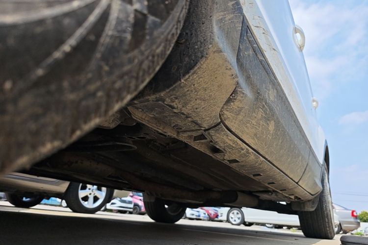 Used Ford Kuga 2015 1.5L GTDi Two-Wheel-Drive Comfort Model Left Side Sill