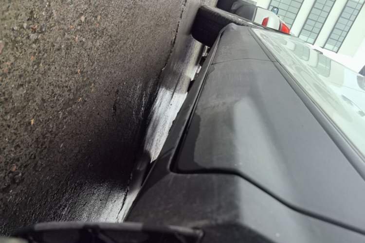 Used Ford Kuga 2015 1.5L GTDi Two-Wheel-Drive Comfort Model Left Side Sill