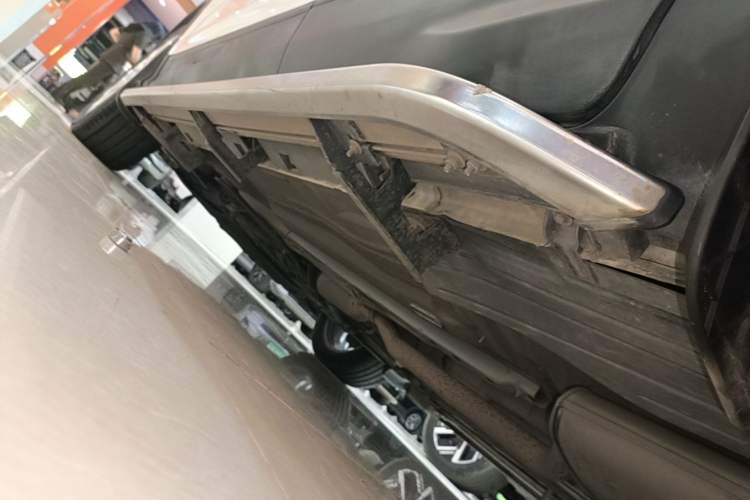 Used Ford Kuga 2015 1.5L GTDi Two-Wheel Drive Fashion Edition Left Side Sill