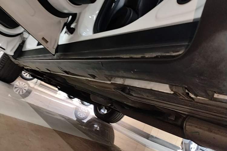 Used Ford Kuga 2015 1.5L GTDi Two-Wheel Drive Fashion Edition Left Side Sill