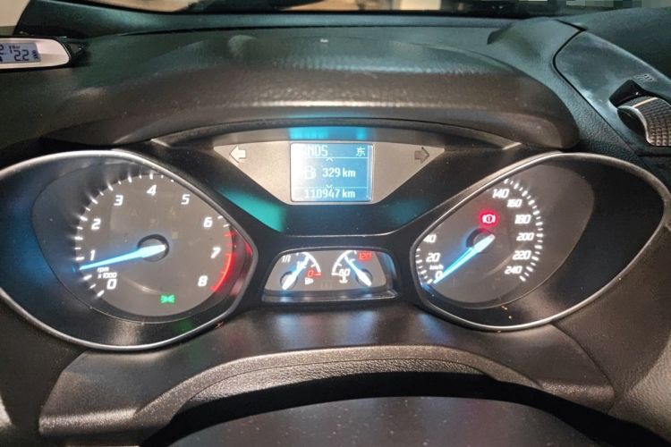 Used Ford Kuga 2015 1.5L GTDi Two-Wheel Drive Fashion Edition Odometer Close Up