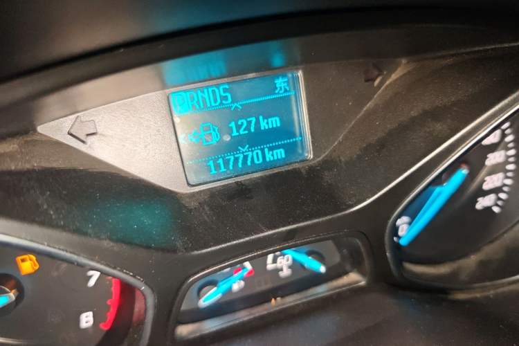 Used Ford Kuga 2015 1.5L GTDi Two-Wheel Drive Fashion Edition Odometer Close Up