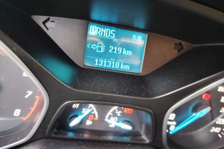 Used Ford Kuga 2015 1.5L GTDi Two-Wheel Drive Fashion Edition Odometer Close Up