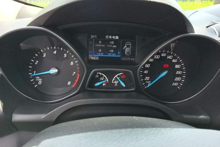 Used Ford Kuga 2015 2.0L GTDi Four-Wheel-Drive Sport Model Odometer Close Up