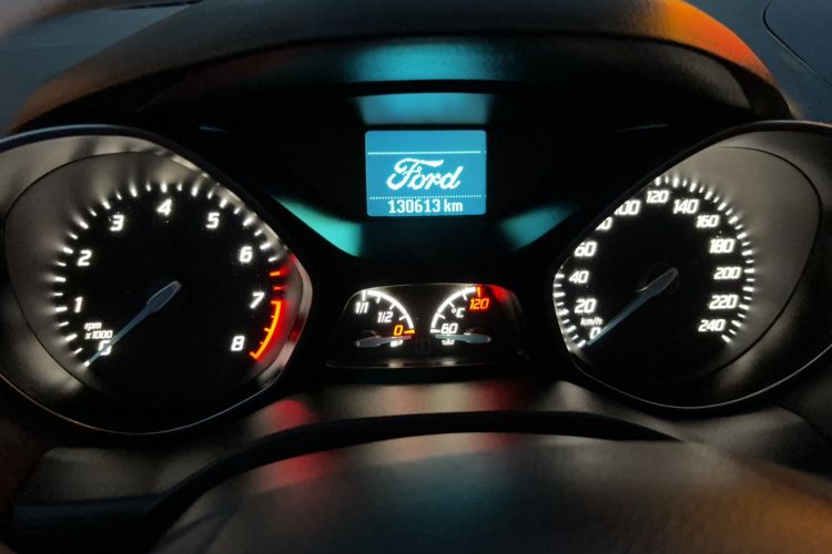 Used Ford Kuga 2015 1.5L GTDi Two-Wheel-Drive Comfort Model Odometer Close Up