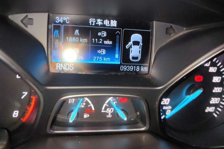 Used Ford Kuga 2015 1.5L GTDi Four-Wheel-Drive Elite Model Odometer Close Up