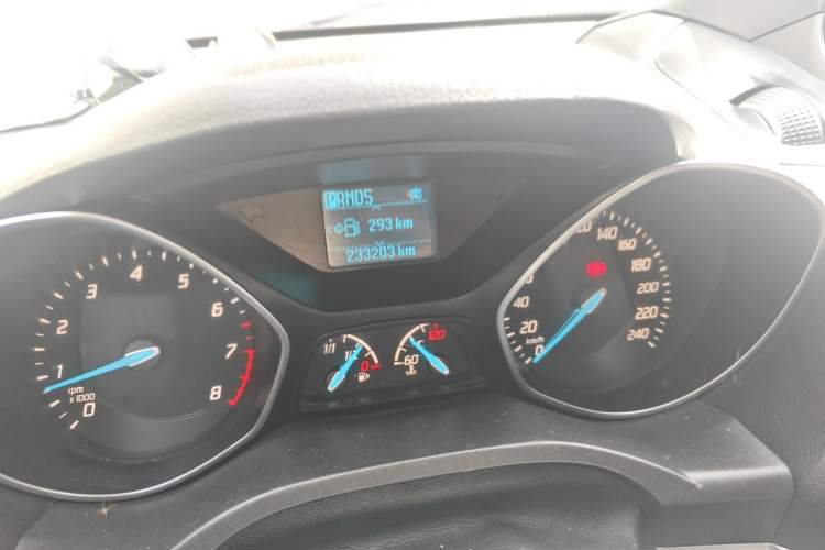 Used Ford Kuga 2015 1.5L GTDi Two-Wheel Drive Fashion Edition Odometer Close Up