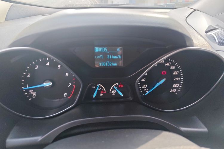 Used Ford Kuga 2015 1.5L GTDi Two-Wheel Drive Fashion Edition Odometer Close Up