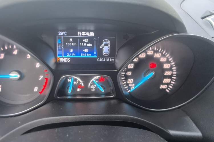 Used Ford Kuga 2015 2.0L GTDi Four-Wheel-Drive Sport Model Odometer Close Up