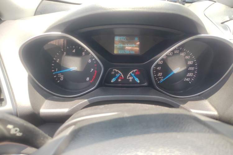 Used Ford Kuga 2015 1.5L GTDi Two-Wheel Drive Fashion Edition Odometer Close Up