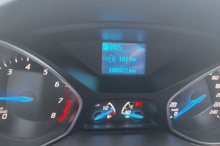 Used Ford Kuga 2015 1.5L GTDi Two-Wheel Drive Fashion Edition Odometer Close Up