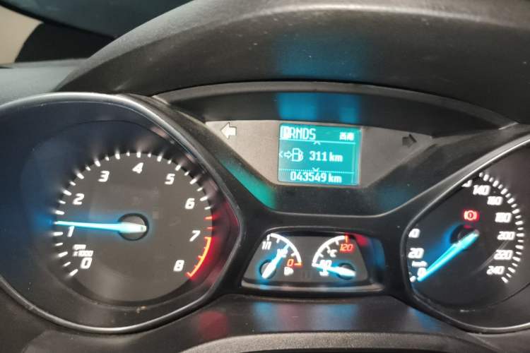 Used Ford Kuga 2015 1.5L GTDi Two-Wheel Drive Fashion Edition Odometer Close Up