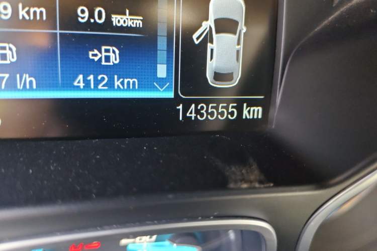 Used Ford Kuga 2015 2.0L GTDi Four-Wheel-Drive Sport Model Odometer Close Up