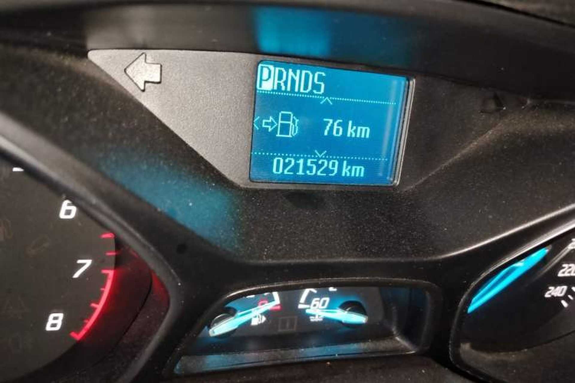 Used Ford Kuga 2015 1.5L GTDi Two-Wheel-Drive Comfort Model Odometer Close Up