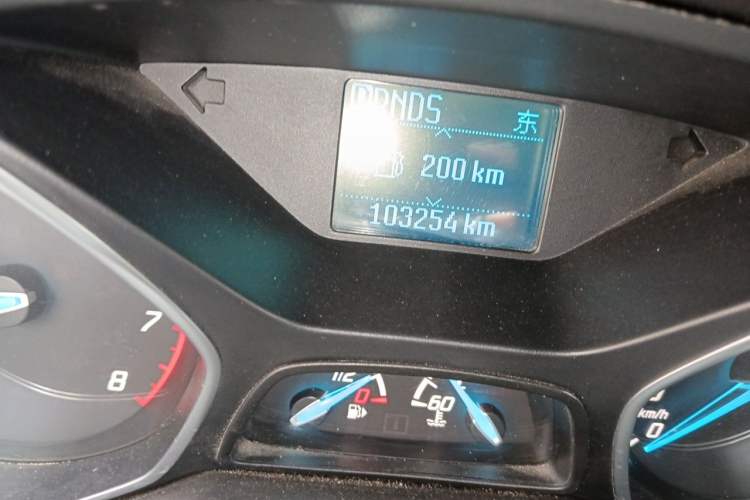 Used Ford Kuga 2015 1.5L GTDi Two-Wheel Drive Fashion Edition Odometer Close Up