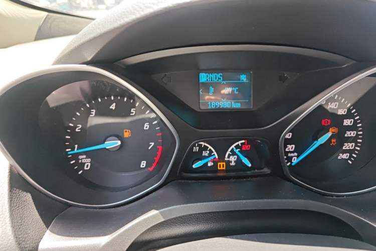 Used Ford Kuga 2015 1.5L GTDi Two-Wheel Drive Fashion Edition Odometer Close Up