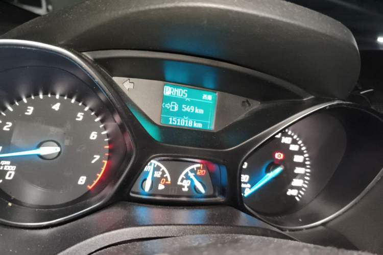 Used Ford Kuga 2015 1.5L GTDi Two-Wheel Drive Fashion Edition Odometer Close Up